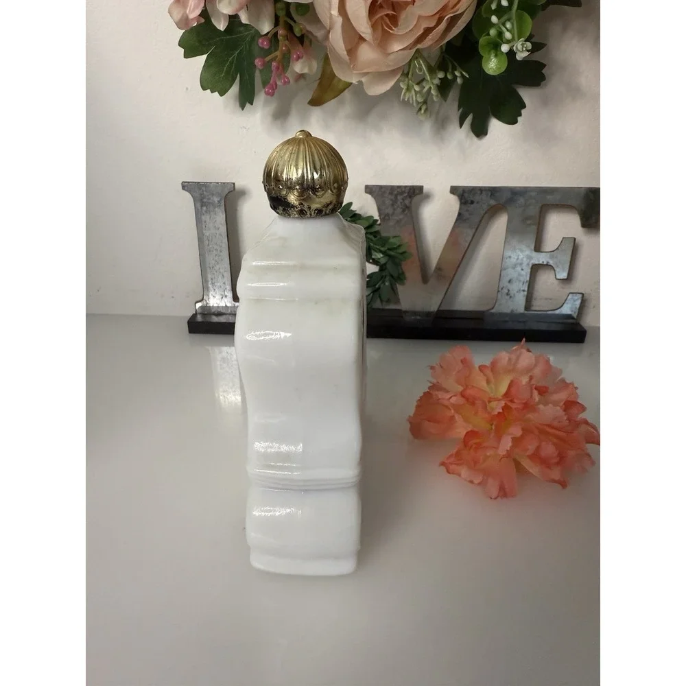 Vintage Avon Leisure Hours Unforgettable Foaming Bath Oil Full Bottle Milk Glass